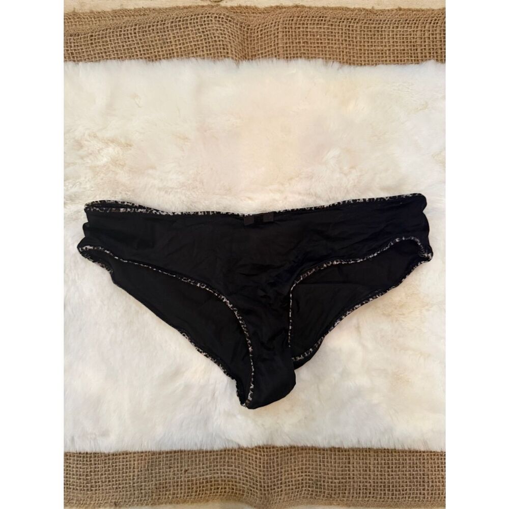 Victoria's Secret Black Bikini Panty with Animal Print Trim and Keyhole back